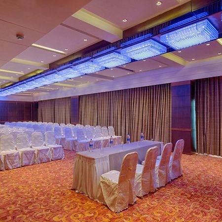 The President-A Boutique Hotel Ahmedabad Exterior photo