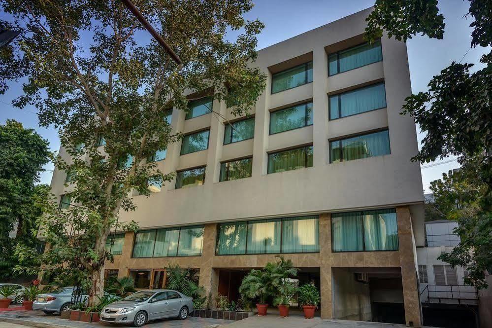 The President-A Boutique Hotel Ahmedabad Exterior photo